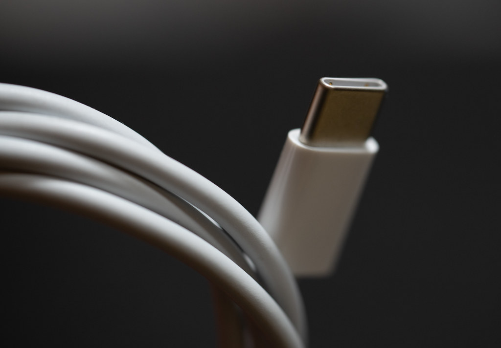 کابل شارژ USB-C به USB-C اپل برای مک بوک