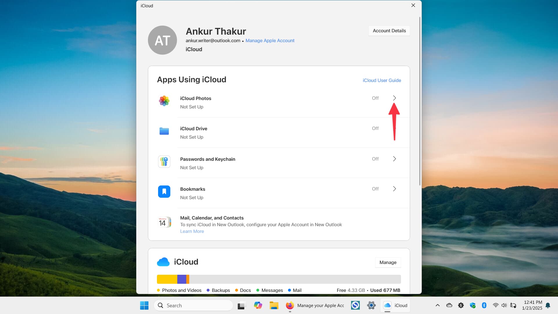 روی فلش iCloud کلیک کنید تا iCloud Photos را روی رایانه روشن کنید